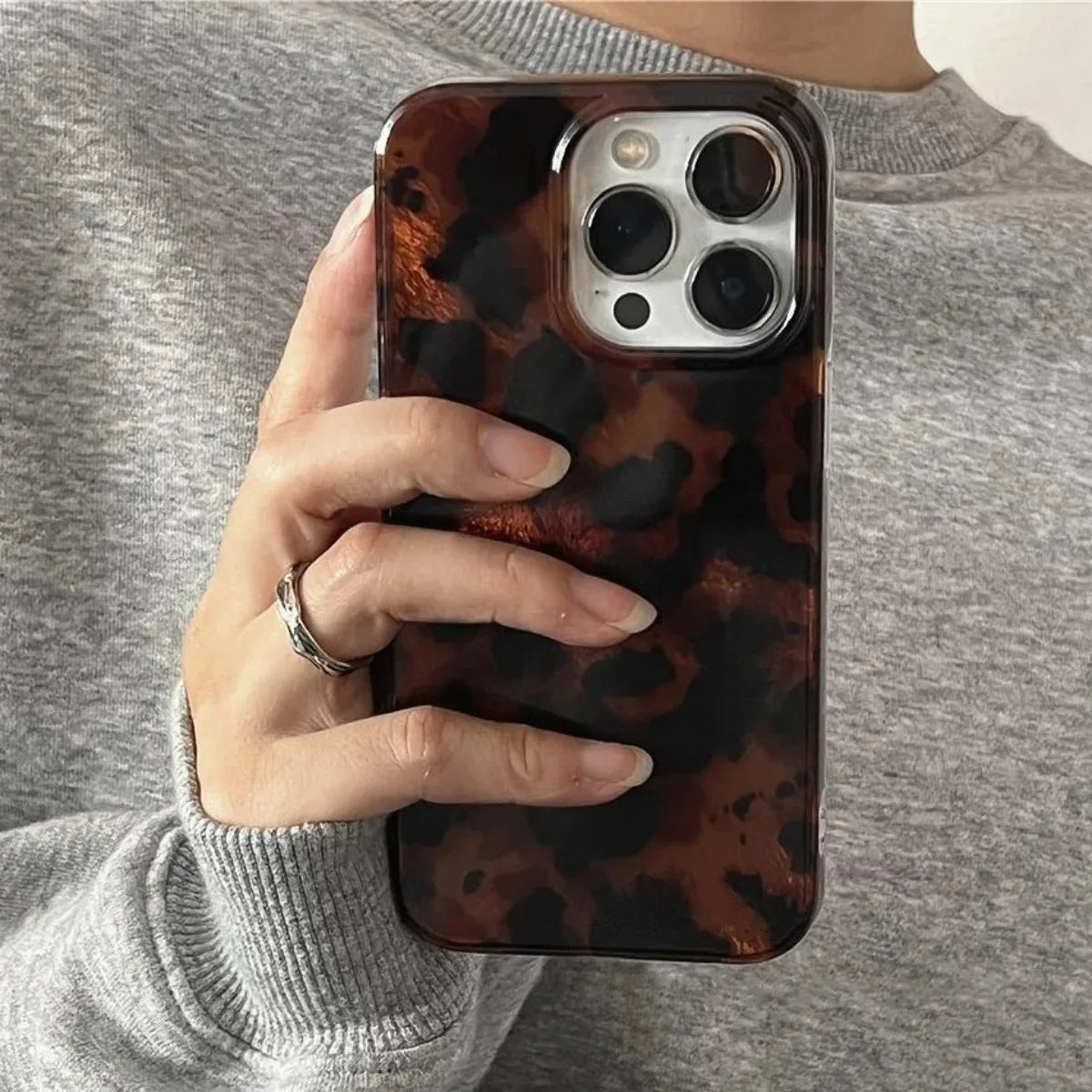 Leopard Print Retro Case